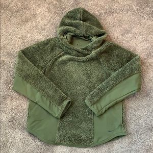 Nike Sherpa Pullover EUC